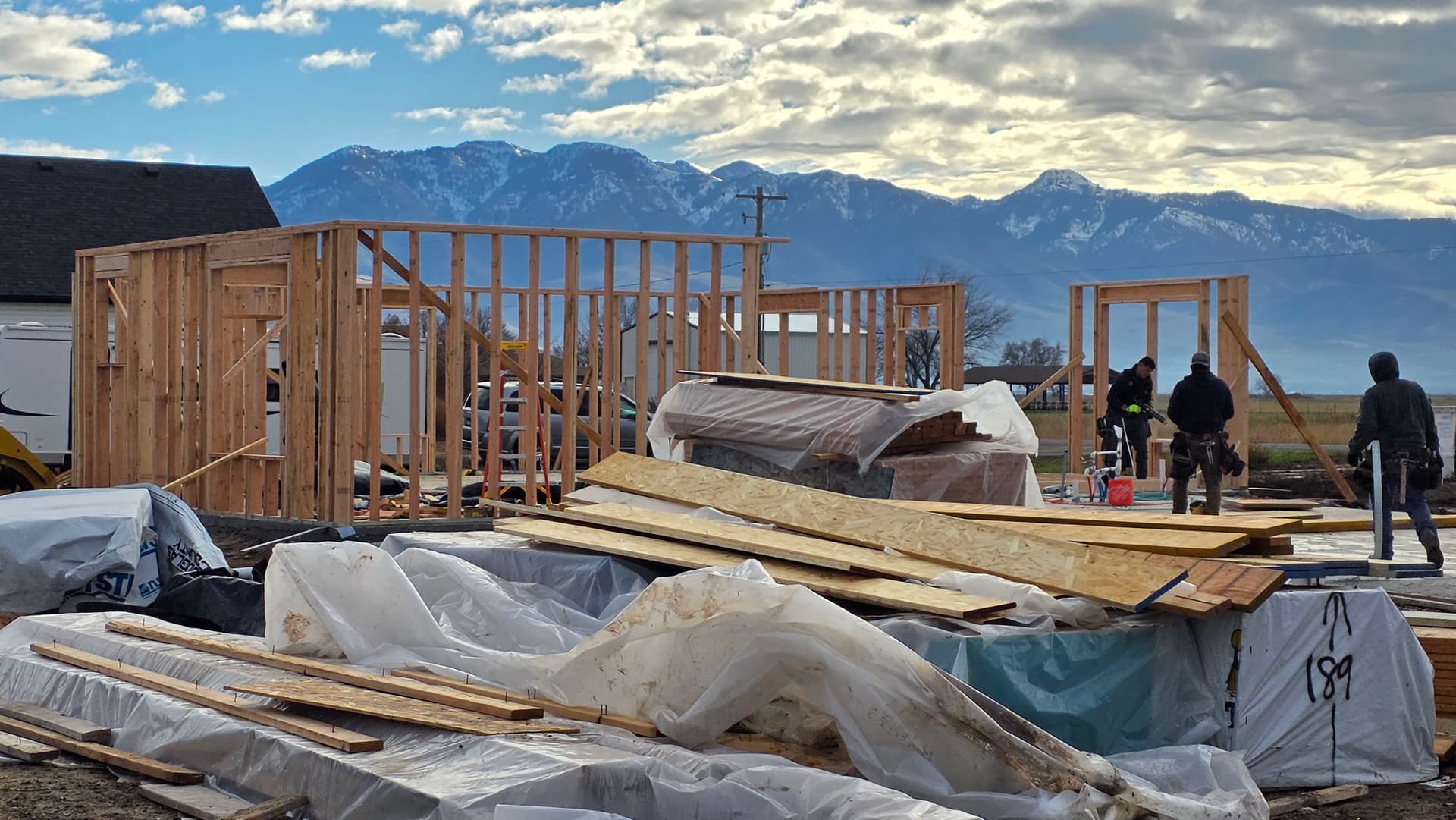 Gallery photos for Framing the Future with Mountain Views: Image #1
