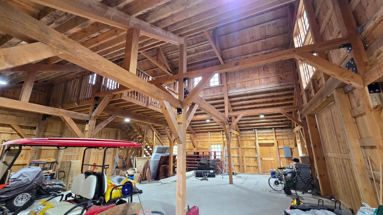 Elegant Timber Frame Barn Design for Versatile Storage image