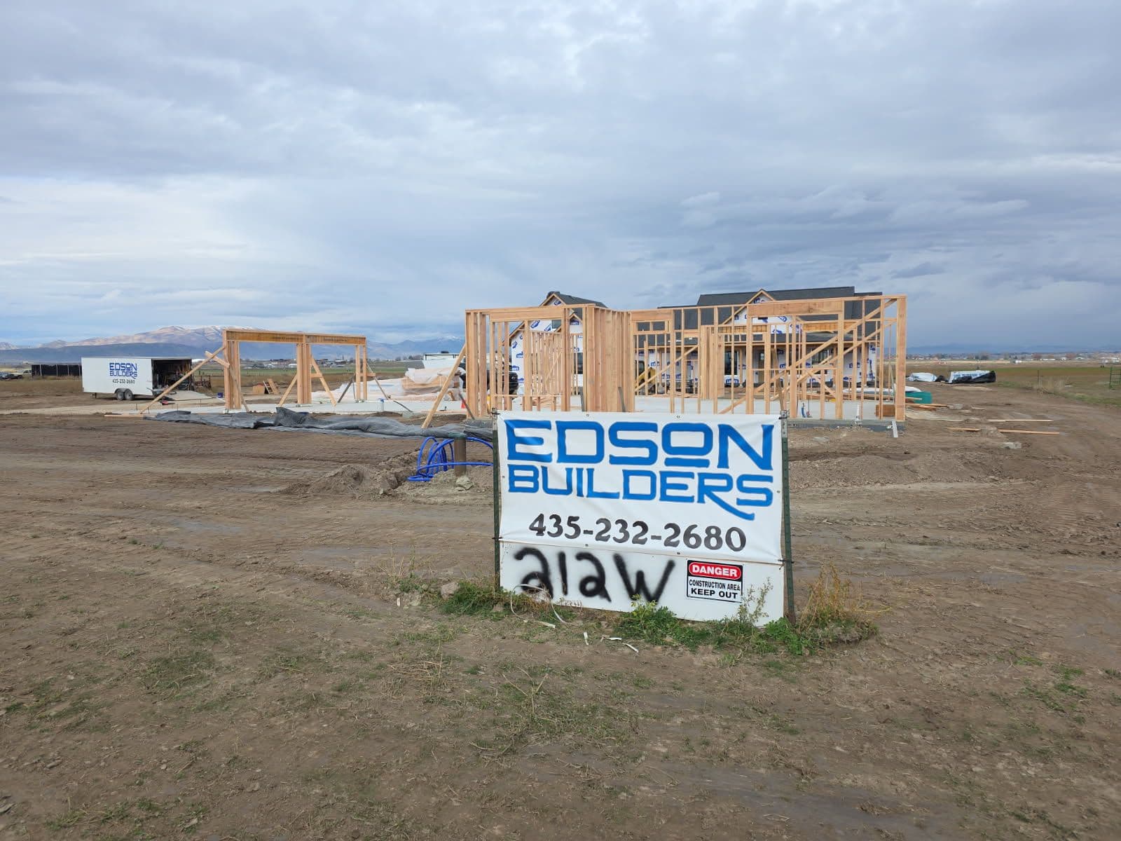 Project Crafting Your Dream Home with Edson Builders image
